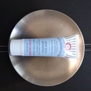 First Aid Beauty Ultra Repair Cream